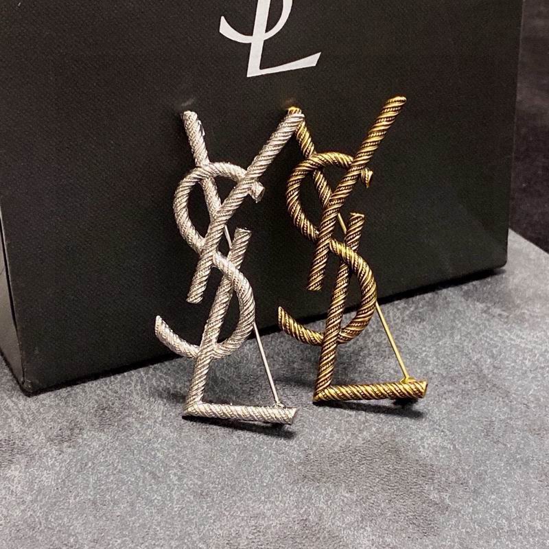 YSL Brooch 01yxx37